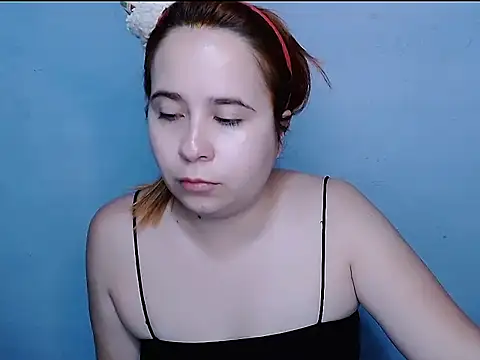 Snapshot of SubLayla01 chatting on September 2025 05:46:01 PM SubLayla01 online show from September 2025 05:46:01 PM