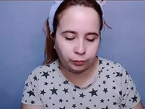 Snapshot of SubLayla01 chatting on October 2025 05:15:02 PM SubLayla01 online show from October 2025 05:15:02 PM