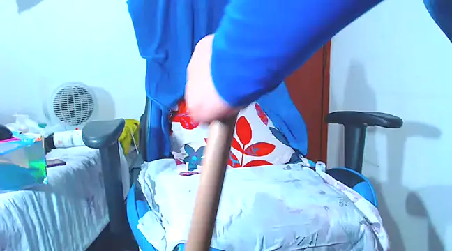 Snapshot of zoetits chatting on January 2025 02:19:02 AM zoetits online show from January 2025 02:19:02 AM