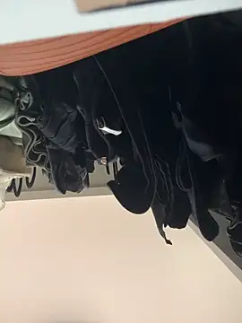 amooraaamoon online show from January 2025 11:42:02 AM