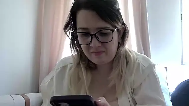 amooraaamoon online show from October 2025 12:58:01 PM