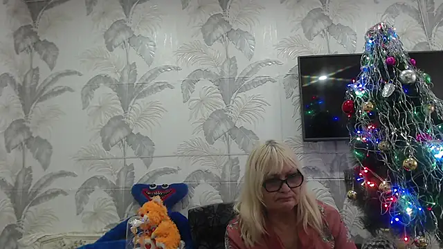 Snapshot of CamDiva113 chatting on January 2025 10:32:01 AM CamDiva113 online show from January 2025 10:32:01 AM
