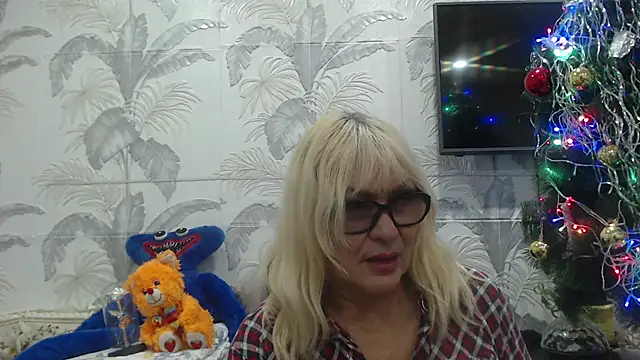 Snapshot of CamDiva113 chatting on January 2025 01:57:02 PM CamDiva113 online show from January 2025 01:57:02 PM