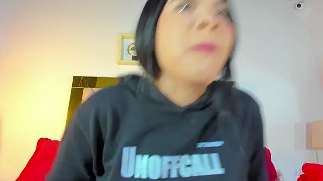 nicole grace0 online show from October 2025 12:02:02 PM