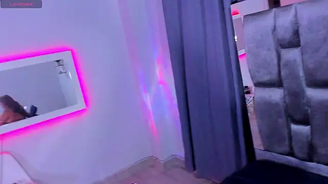 Snapshot of sarayhorny69 chatting on January 2025 03:45:02 AM sarayhorny69 online show from January 2025 03:45:02 AM