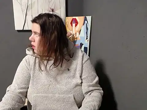 so shy online show from February 2025 06:55:01 AM