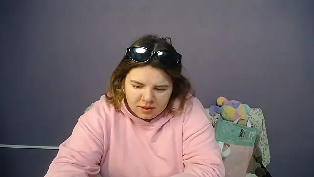 so shy online show from May 2026 06:19:02 AM