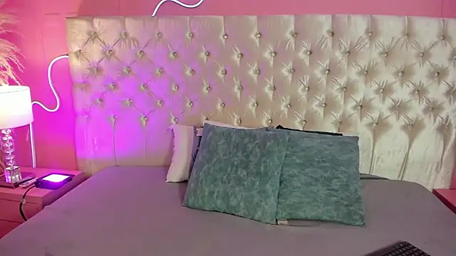 Ely Maldox online show from October 2025 12:01:02 PM