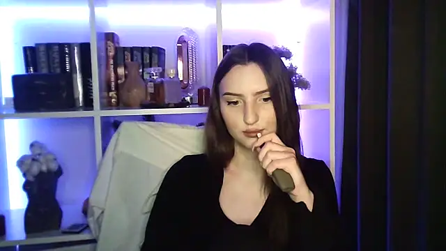 X Alisa online show from February 2026 07:32:02 PM