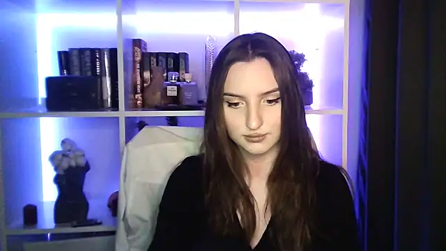 X Alisa online show from February 2026 07:23:02 PM