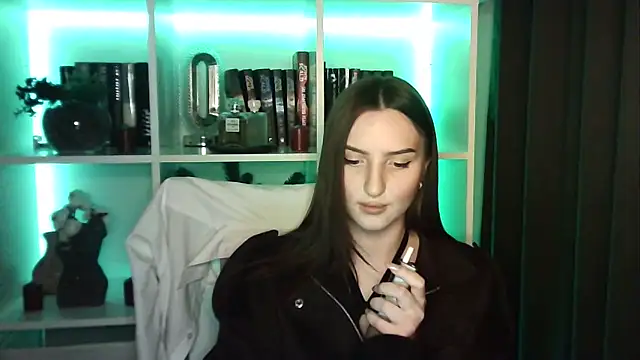 X Alisa online show from March 2026 07:41:02 PM