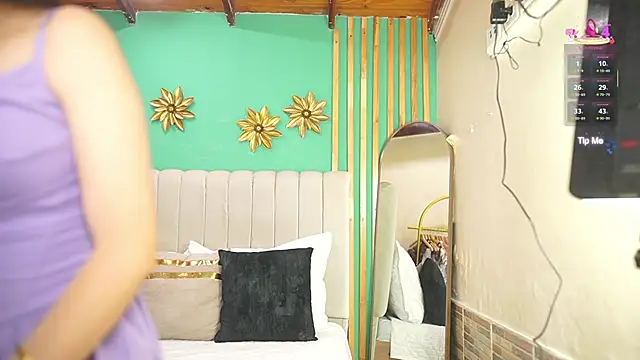 katlyn martins online show from September 2025 07:04:02 PM