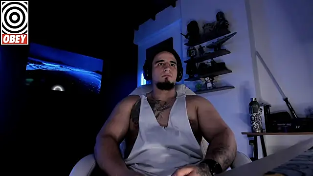 Snapshot of kingbear777 chatting on November 2025 12:37:01 PM kingbear777 online show from November 2025 12:37:01 PM