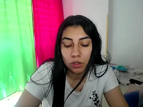  katerin love1 online show from December 2025 05:53:01 PM