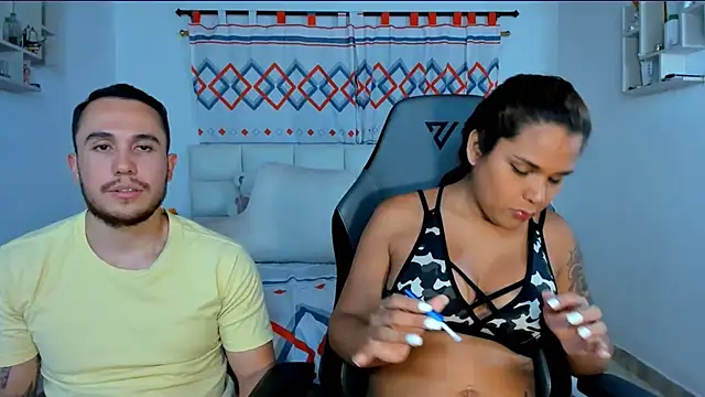 Snapshot of xxx_sweet_couple_ chatting on December 2024 03:52:01 AM xxx sweet couple  online show from December 2024 03:52:01 AM