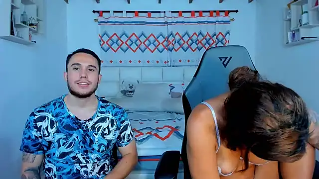 Snapshot of xxx_sweet_couple_ chatting on December 2024 06:19:02 AM xxx sweet couple  online show from December 2024 06:19:02 AM