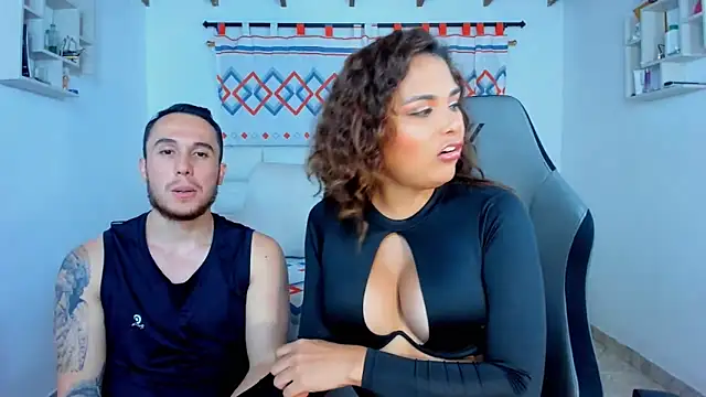 Snapshot of xxx_sweet_couple_ chatting on December 2024 07:00:02 AM xxx sweet couple  online show from December 2024 07:00:02 AM