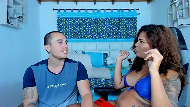 Snapshot of xxx_sweet_couple_ chatting on February 2025 07:04:02 AM xxx sweet couple  online show from February 2025 07:04:02 AM