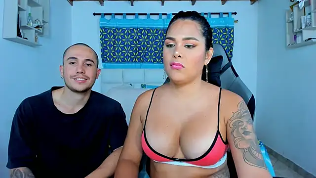 Snapshot of xxx_sweet_couple_ chatting on February 2025 04:46:02 AM xxx sweet couple  online show from February 2025 04:46:02 AM