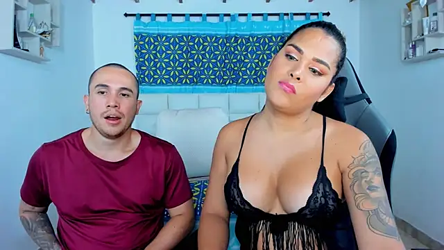 Snapshot of xxx_sweet_couple_ chatting on February 2025 04:43:01 AM xxx sweet couple  online show from February 2025 04:43:01 AM