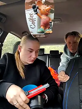 ElenaMaeer online show from September 2025 12:43:02 PM