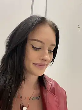 Snapshot of Melissa_crazy chatting on December 2024 09:23:01 PM Melissa crazy online show from December 2024 09:23:01 PM