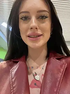 Snapshot of Melissa_crazy chatting on December 2024 06:22:01 PM Melissa crazy online show from December 2024 06:22:01 PM