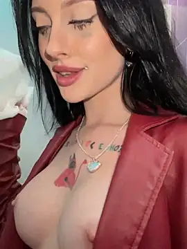 Snapshot of Melissa_crazy chatting on December 2024 06:25:01 PM Melissa crazy online show from December 2024 06:25:01 PM