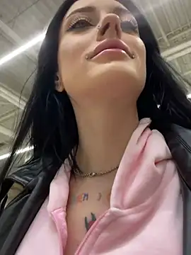 Snapshot of Melissa_crazy chatting on December 2024 03:11:02 PM Melissa crazy online show from December 2024 03:11:02 PM