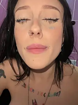 Snapshot of Melissa_crazy chatting on December 2024 07:11:02 PM Melissa crazy online show from December 2024 07:11:02 PM