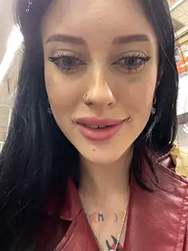 Snapshot of Melissa_crazy chatting on January 2025 06:26:01 PM Melissa crazy online show from January 2025 06:26:01 PM