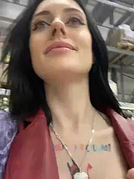 Snapshot of Melissa_crazy chatting on January 2025 09:20:01 PM Melissa crazy online show from January 2025 09:20:01 PM