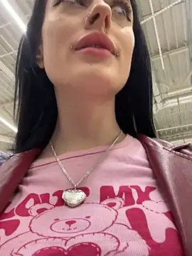 Snapshot of Melissa_crazy chatting on January 2025 03:22:01 PM Melissa crazy online show from January 2025 03:22:01 PM