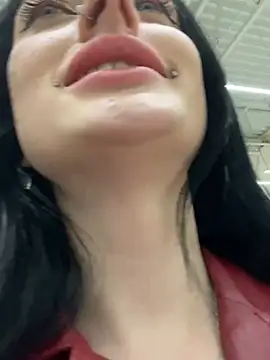 Snapshot of Melissa_crazy chatting on January 2025 06:31:01 PM Melissa crazy online show from January 2025 06:31:01 PM