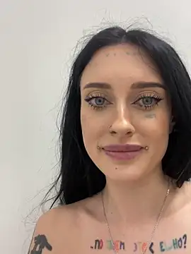 Snapshot of Melissa_crazy chatting on January 2025 10:01:01 PM Melissa crazy online show from January 2025 10:01:01 PM