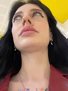 Snapshot of Melissa_crazy chatting on February 2025 03:07:01 PM Melissa crazy online show from February 2025 03:07:01 PM