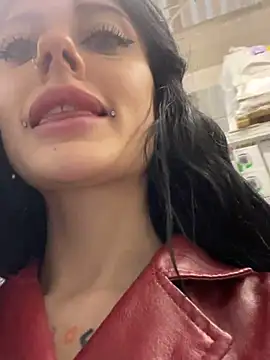 Snapshot of Melissa_crazy chatting on February 2025 06:08:02 PM Melissa crazy online show from February 2025 06:08:02 PM