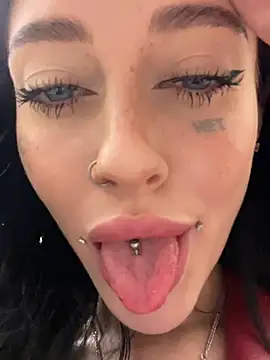 Snapshot of Melissa_crazy chatting on March 2025 03:07:01 PM Melissa crazy online show from March 2025 03:07:01 PM