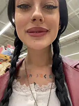 Snapshot of Melissa_crazy chatting on March 2025 03:09:01 PM Melissa crazy online show from March 2025 03:09:01 PM