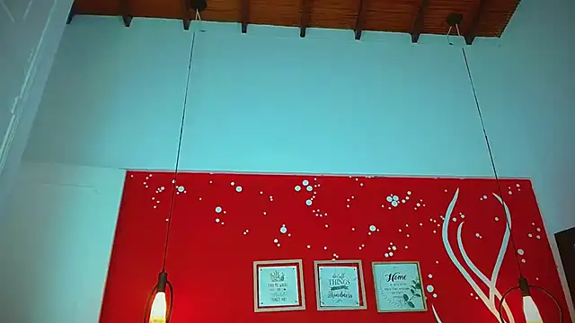 KeyshaRous online show from December 2024 11:18:02 AM