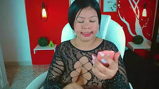 KeyshaRous online show from December 2024 04:42:01 PM