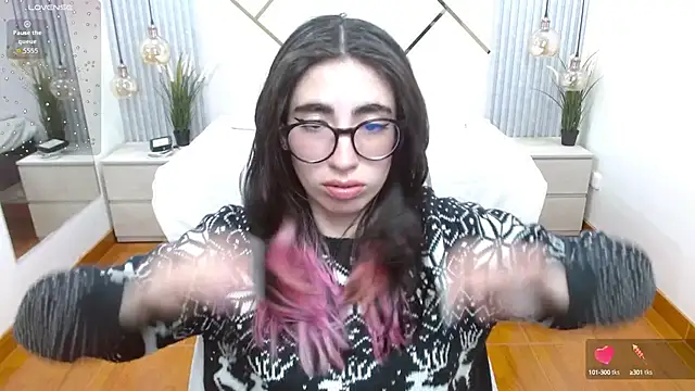 LenaRoses online show from September 2025 07:50:01 PM