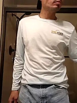 Snapshot of lRainbowBoy chatting on November 2025 01:17:02 AM lRainbowBoy online show from November 2025 01:17:02 AM