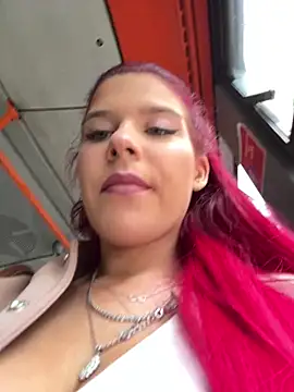 RiriRoseey online show from April 2026 07:23:01 AM