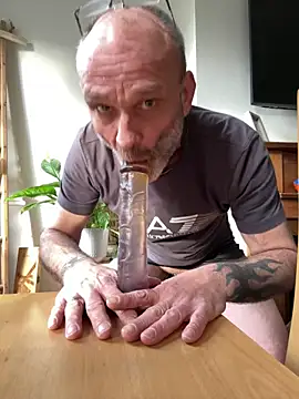 Shyboy817 online show from March 2026 04:23:01 PM