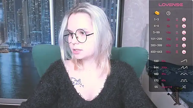 Snapshot of miray_kuriyama123 chatting on December 2024 02:57:01 PM miray kuriyama123 online show from December 2024 02:57:01 PM