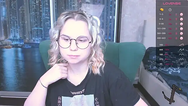 Snapshot of miray_kuriyama123 chatting on December 2024 03:39:01 AM miray kuriyama123 online show from December 2024 03:39:01 AM