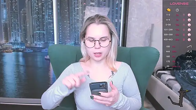 Snapshot of miray_kuriyama123 chatting on December 2024 02:46:02 PM miray kuriyama123 online show from December 2024 02:46:02 PM