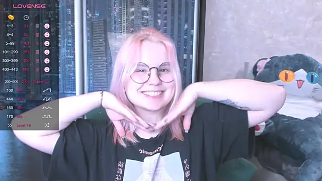 Snapshot of miray_kuriyama123 chatting on January 2025 09:03:01 PM miray kuriyama123 online show from January 2025 09:03:01 PM