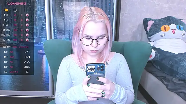 Snapshot of miray_kuriyama123 chatting on January 2025 03:58:02 PM miray kuriyama123 online show from January 2025 03:58:02 PM